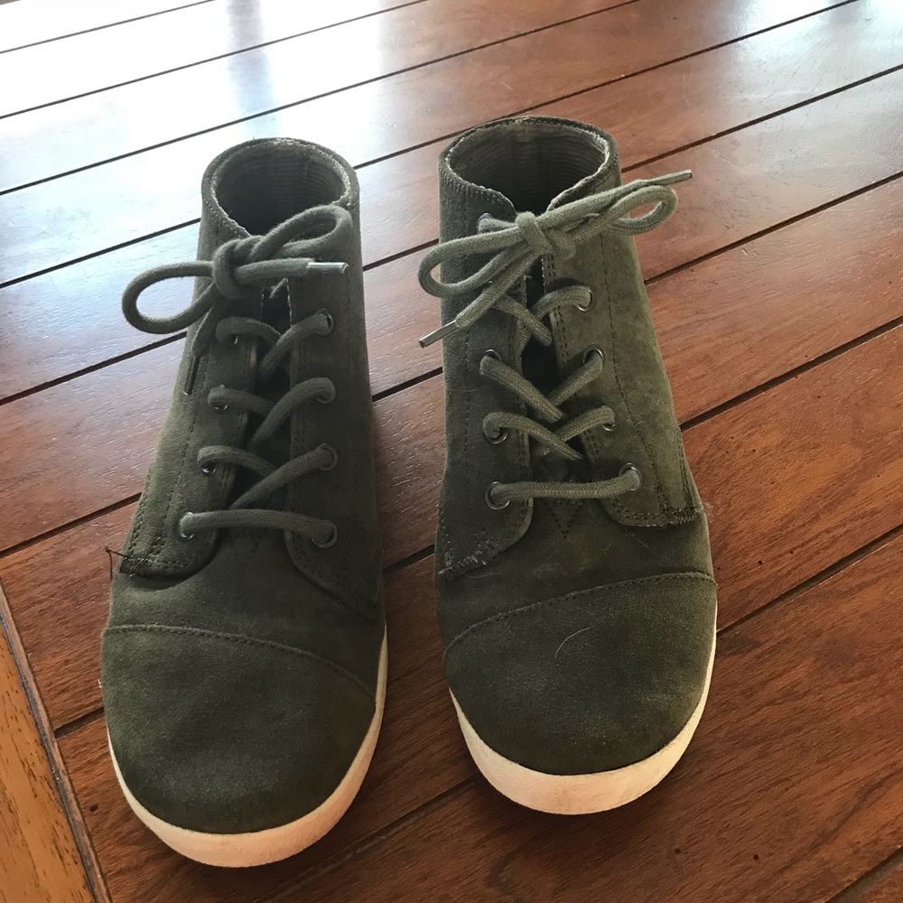 Women’s Toms booties